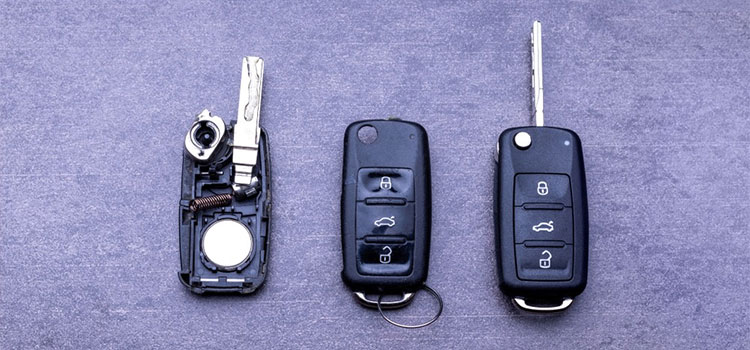 Car Key Battery Replacement Cost in Sovana, NV